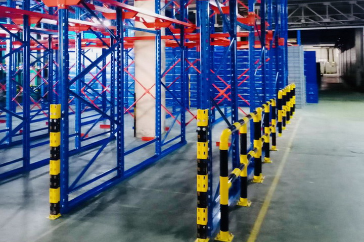 0107.jpg - Drive-in Rack | https://installdesigns.com