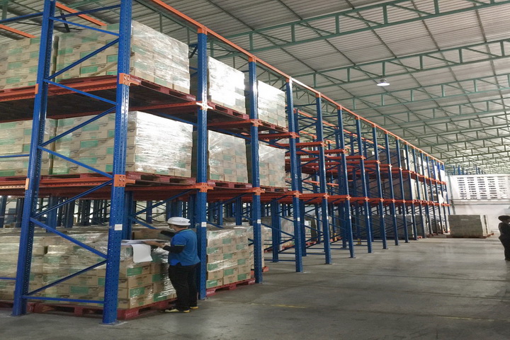 0187.jpg - Drive-in Rack | https://installdesigns.com