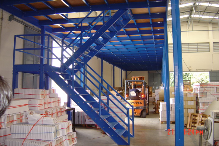0138.jpg - Mezzanine Floor | https://installdesigns.com