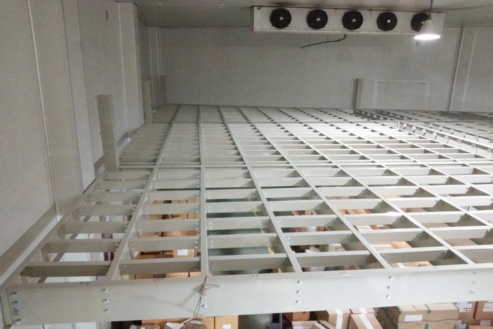 0148.jpg - Mezzanine Floor | https://installdesigns.com