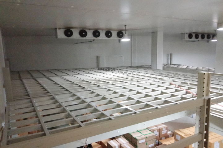 0158.jpg - Mezzanine Floor | https://installdesigns.com