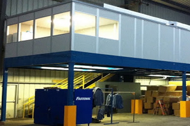 0089.jpg - Mezzanine Office | https://installdesigns.com