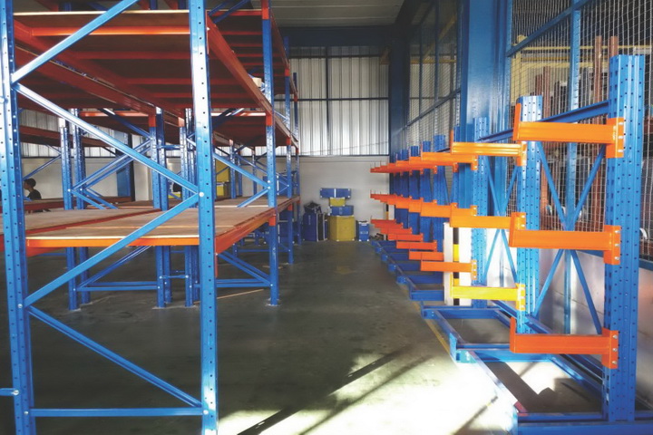 00711.jpg - Cantilever Rack | https://installdesigns.com