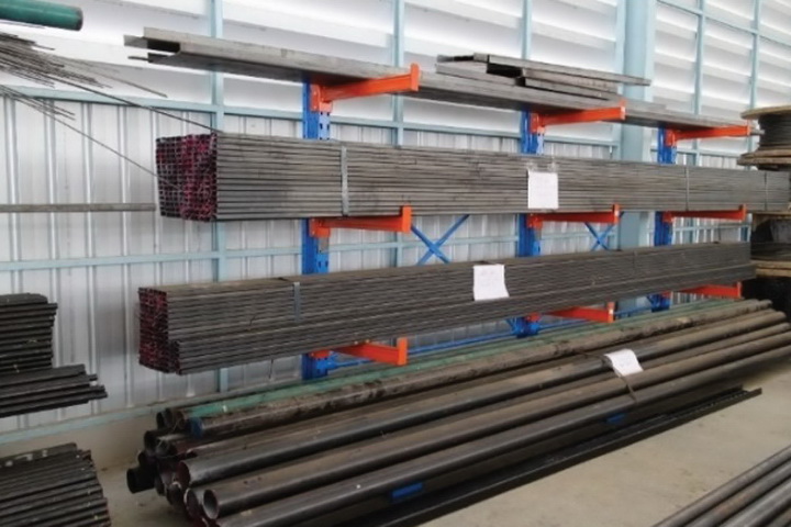 01511.jpg - Cantilever Rack | https://installdesigns.com