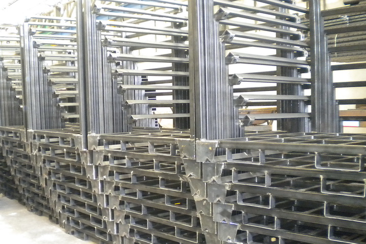 00414.jpg - Stacking Pallet | https://installdesigns.com