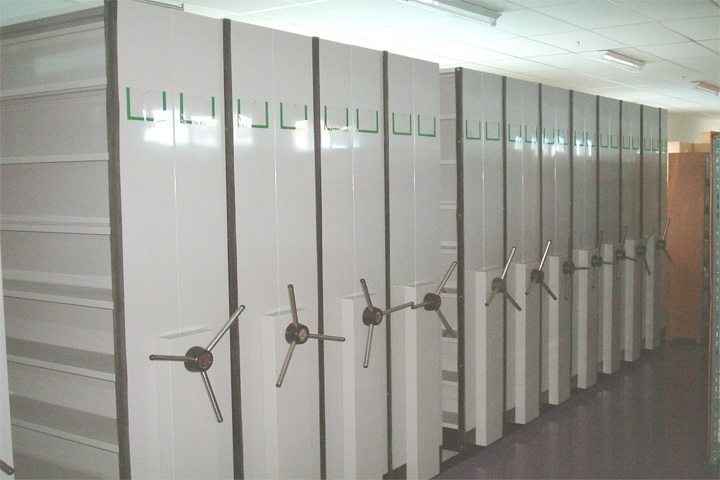 00815.jpg - Mobile Cabinet | https://installdesigns.com