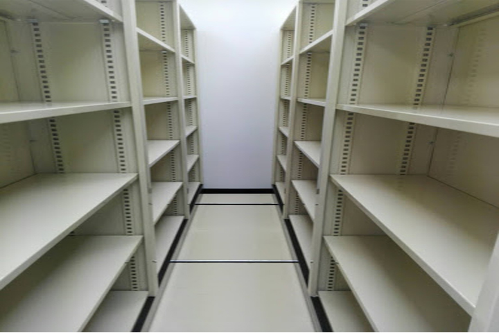 01015.jpg - Mobile Cabinet | https://installdesigns.com